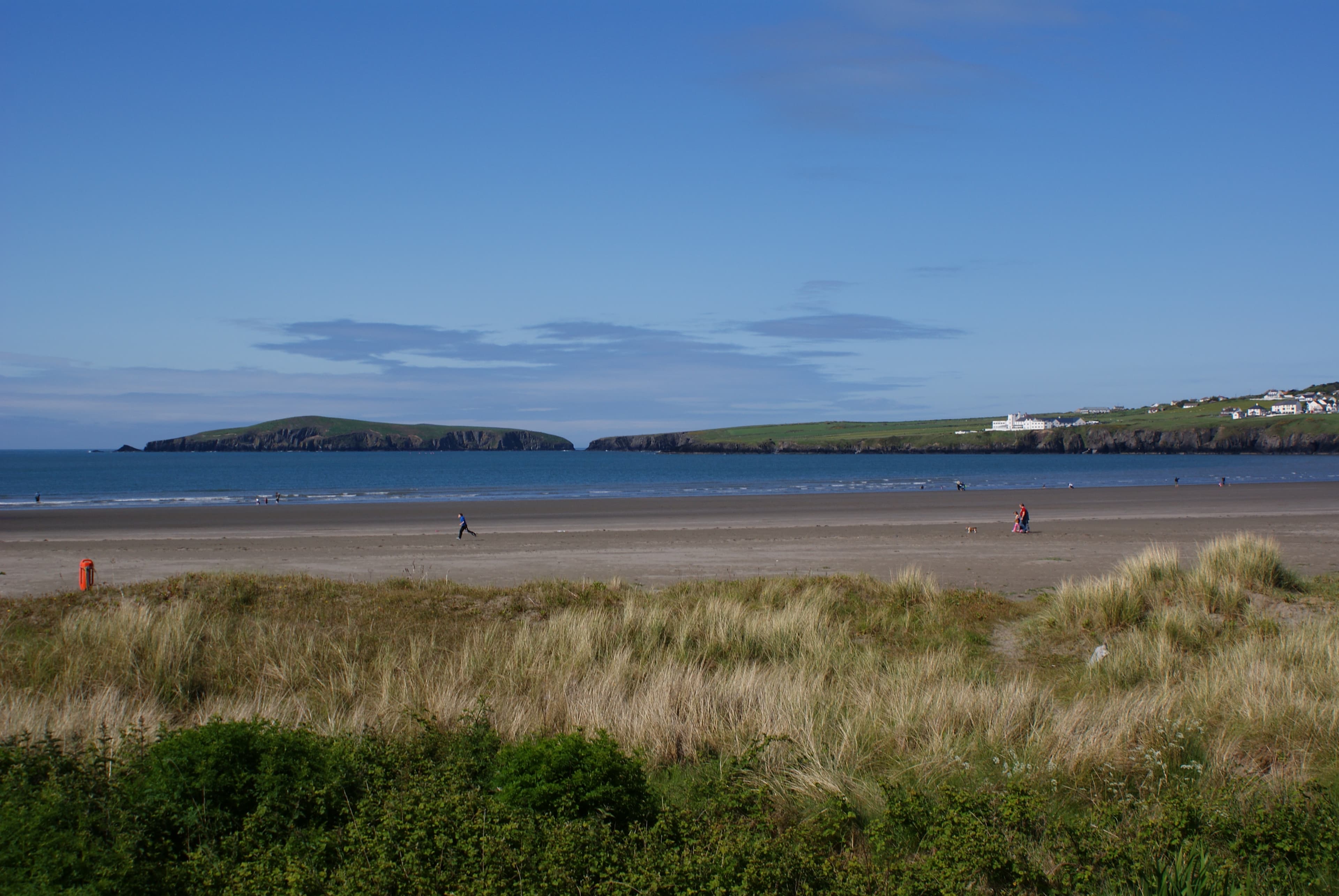 stunning beach view of awelon, poppit sands
